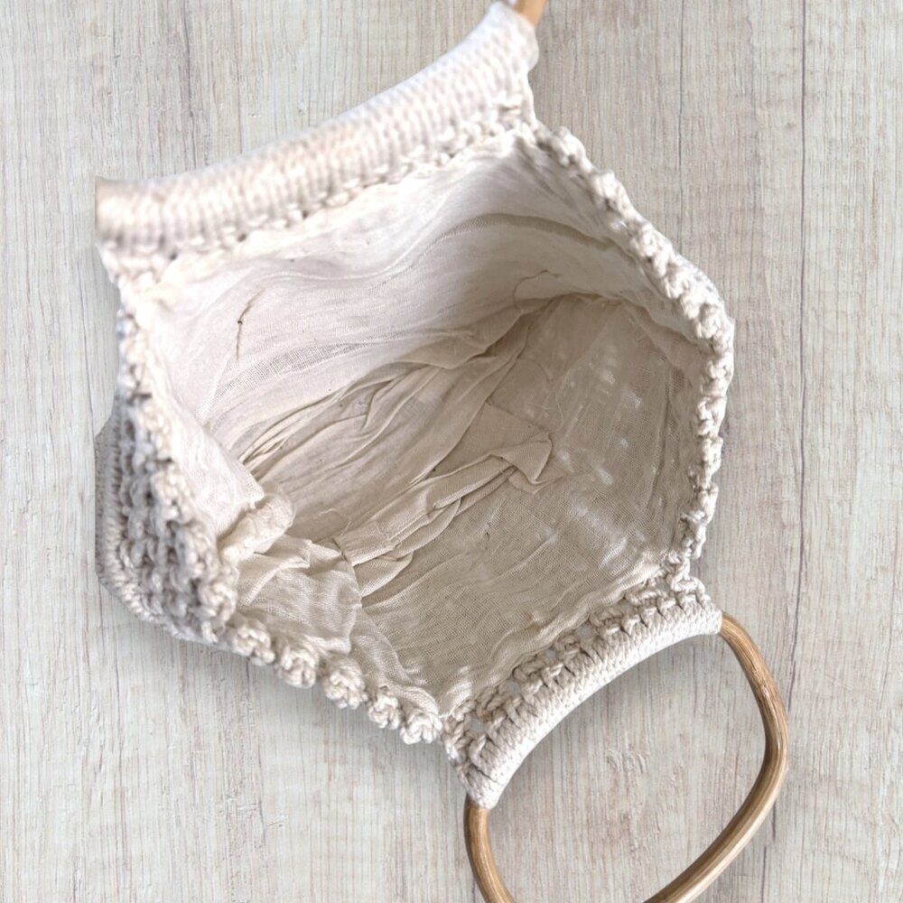 Vintage Style Macrame Handbag Bamboo Handle Boho Coastal Market Bag Neutral - Picture 2 of 3